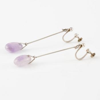 Vivianna Torun Bülow-Hübe, a pair of earrings, sterling silver with amethyst, for Georg Jensen.