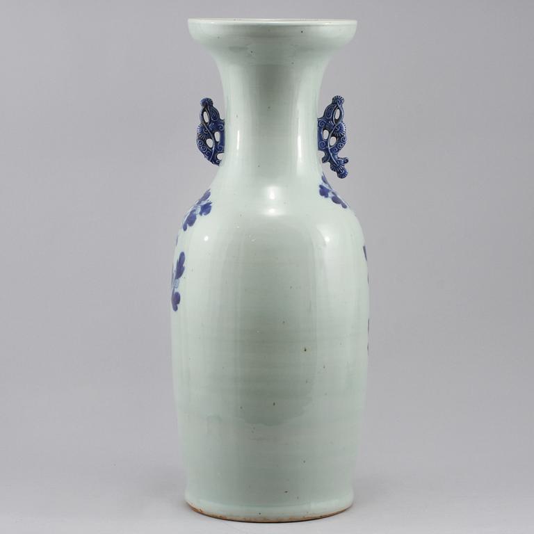 GOLVURNA, porslin, Kina, 1800-tal.