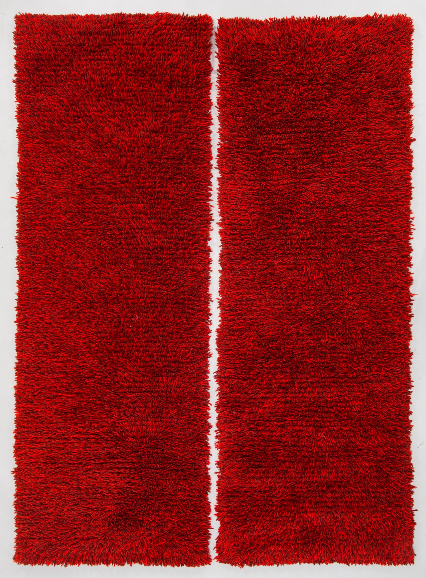 Mattoja/ryijyjä, pari, 1900-luvun loppupuoli.