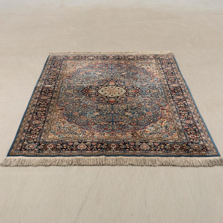 Oriental rug, old, approx. 198x136 cm.
