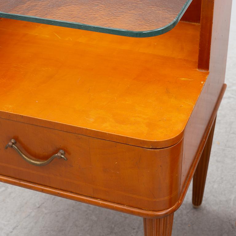 A pair of Swedish Modern bedside tables, 1940's.