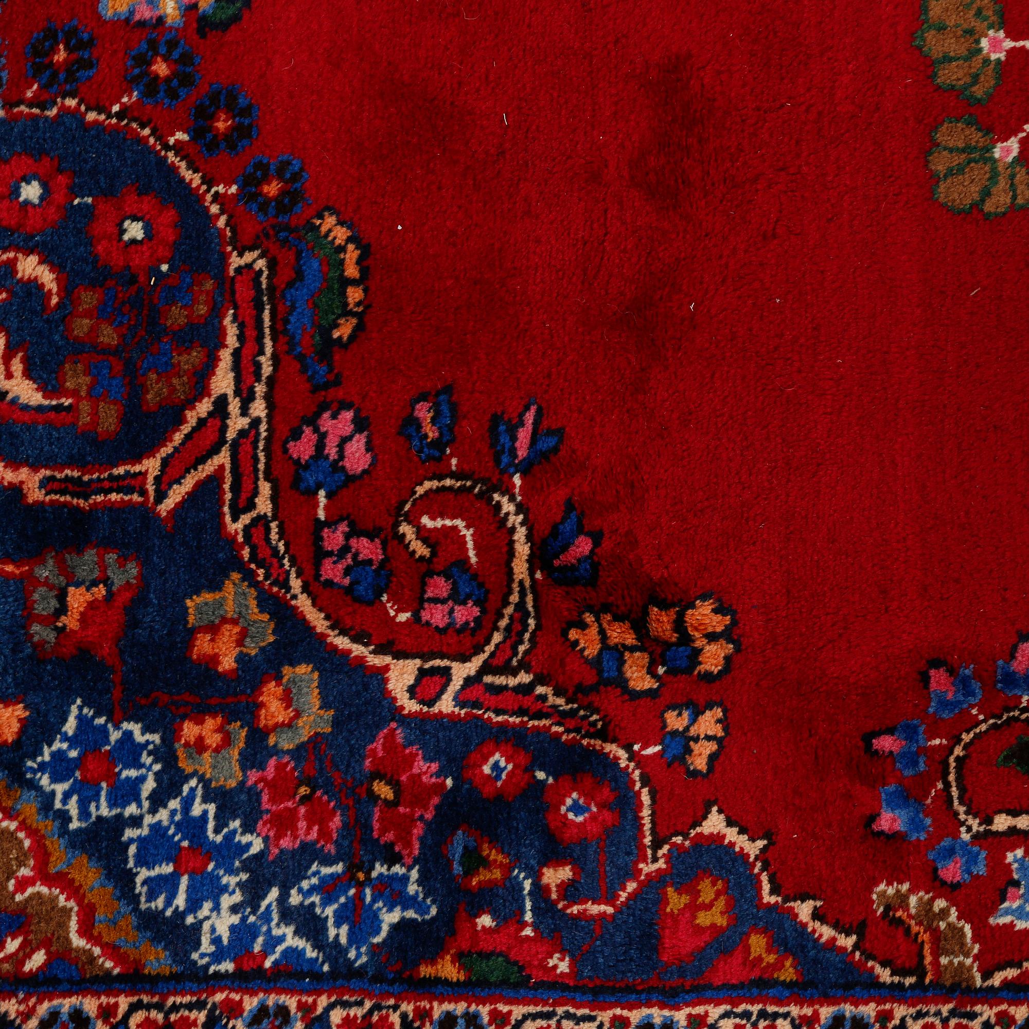 MATTA, Sabzevar, 1900-talets senare del, ca 410 x 287 cm.