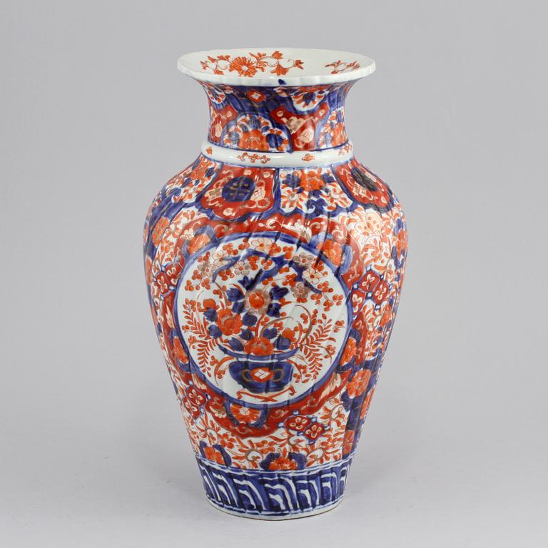 VAS, porslin, Japan, 1900-tal.