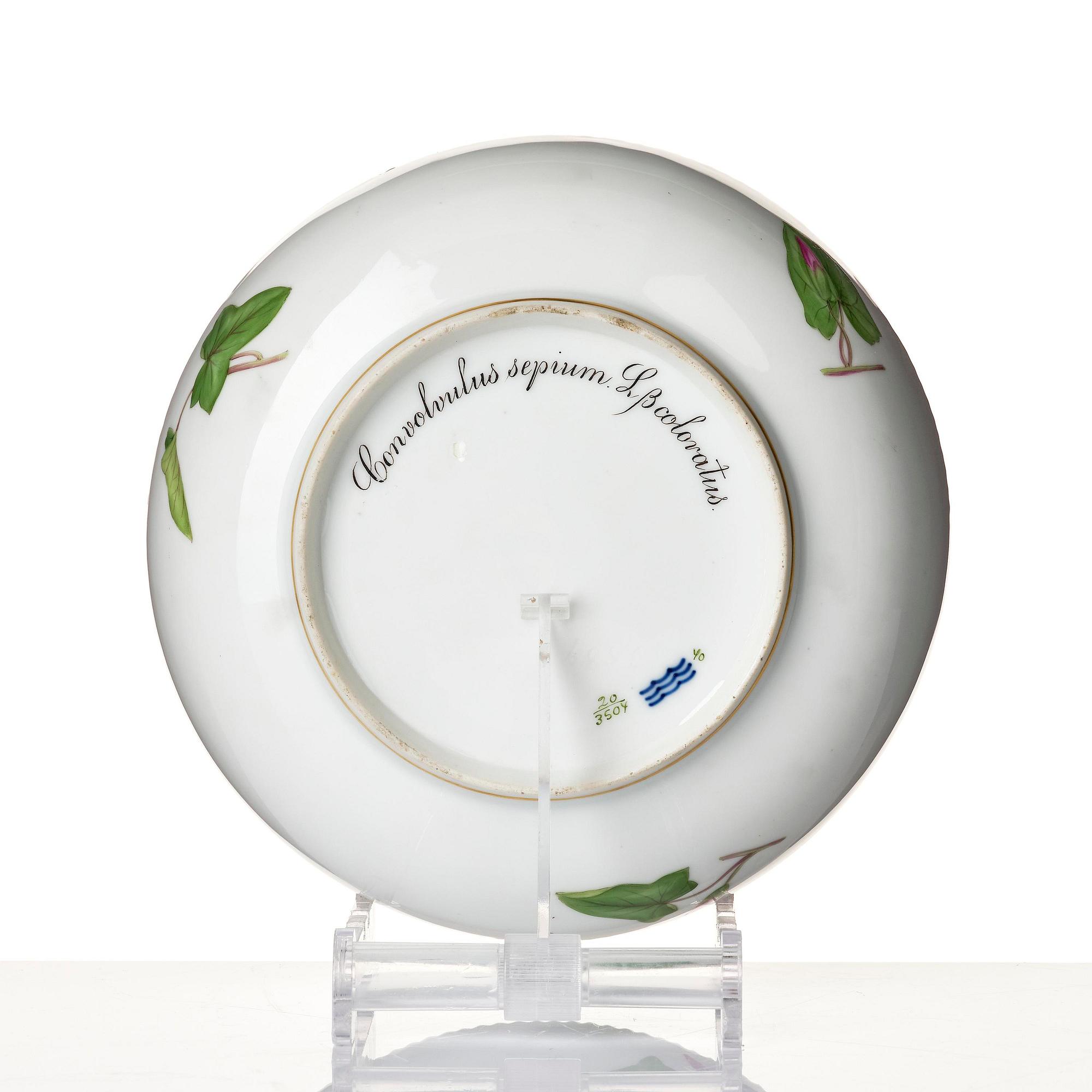A Royal Copenhagen 'Flora Danica' bowl and serving dish, Denamark, 20th century.