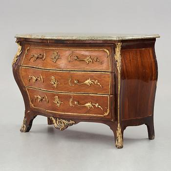 A Swedish Rococo 18th century commode by Lars Nordin, master 1743, not signed.