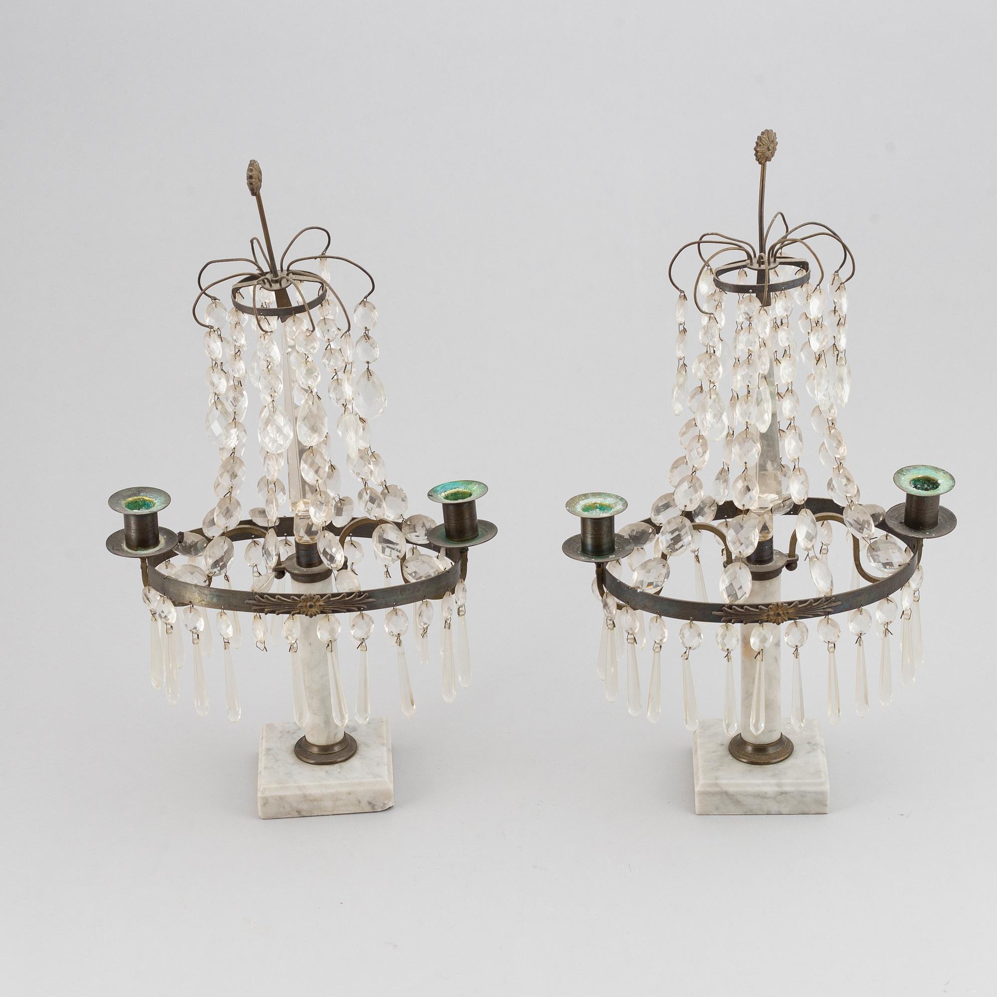 BORDSLYSTRAR, ett par, Louis XVI-stil, 1900-tal.