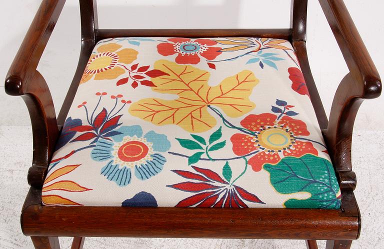 KARMSTOL. Engelskstil.