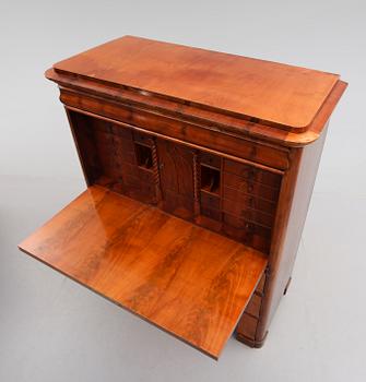 CHIFFONJÉ, senempire, 1800-talets mitt.