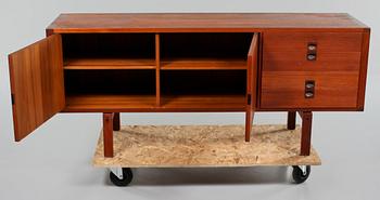 SIDEBOARD, Ulferts, Tibro, omkring år 1960.