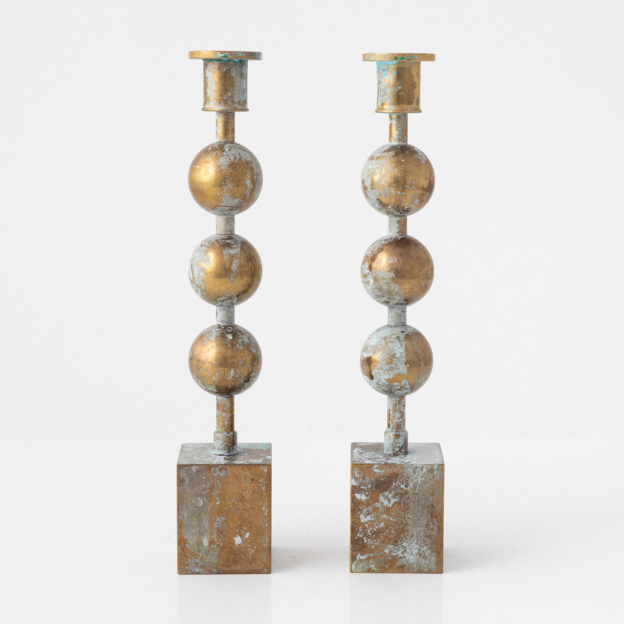 Sigurd Persson, ljusstakar, ett par, "Tre kulor", Firma Svenskt Tenn.