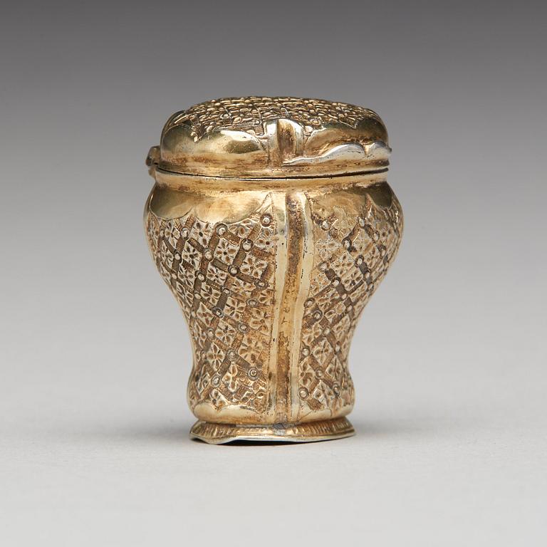 Petter Åkerman, luktdosa, silver, Stockholm 1760. Rokoko.