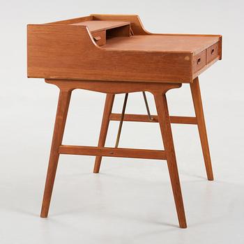 An Arne Wahl Iversen teak desk, Vinde Møbelfabrik, Denmark.