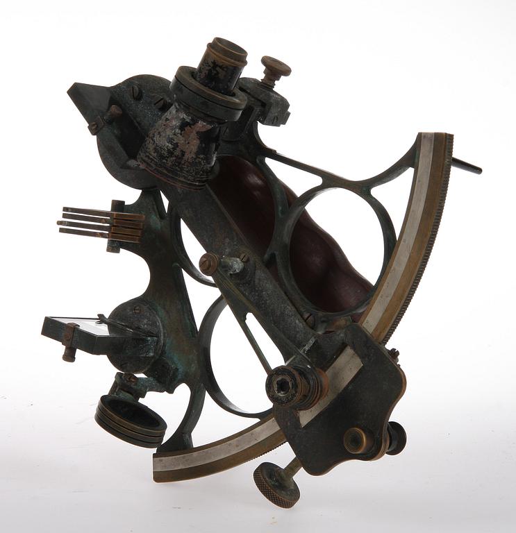 SEXTANT i schatull, 1900-talets första hälft.