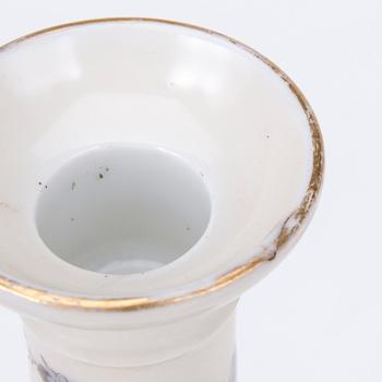 LJUSSTAKAR, ett par, porslin, Limoges, Frankrike 1900-tal.