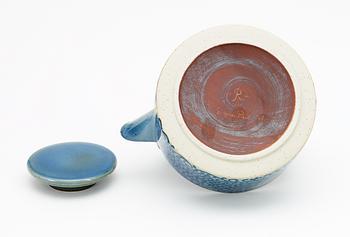 A Signe Persson-Melin stoneware teapot, Rörstrand.