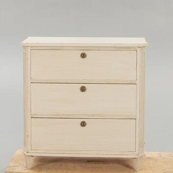 Chest of drawers, Gustavian style, around 1900.