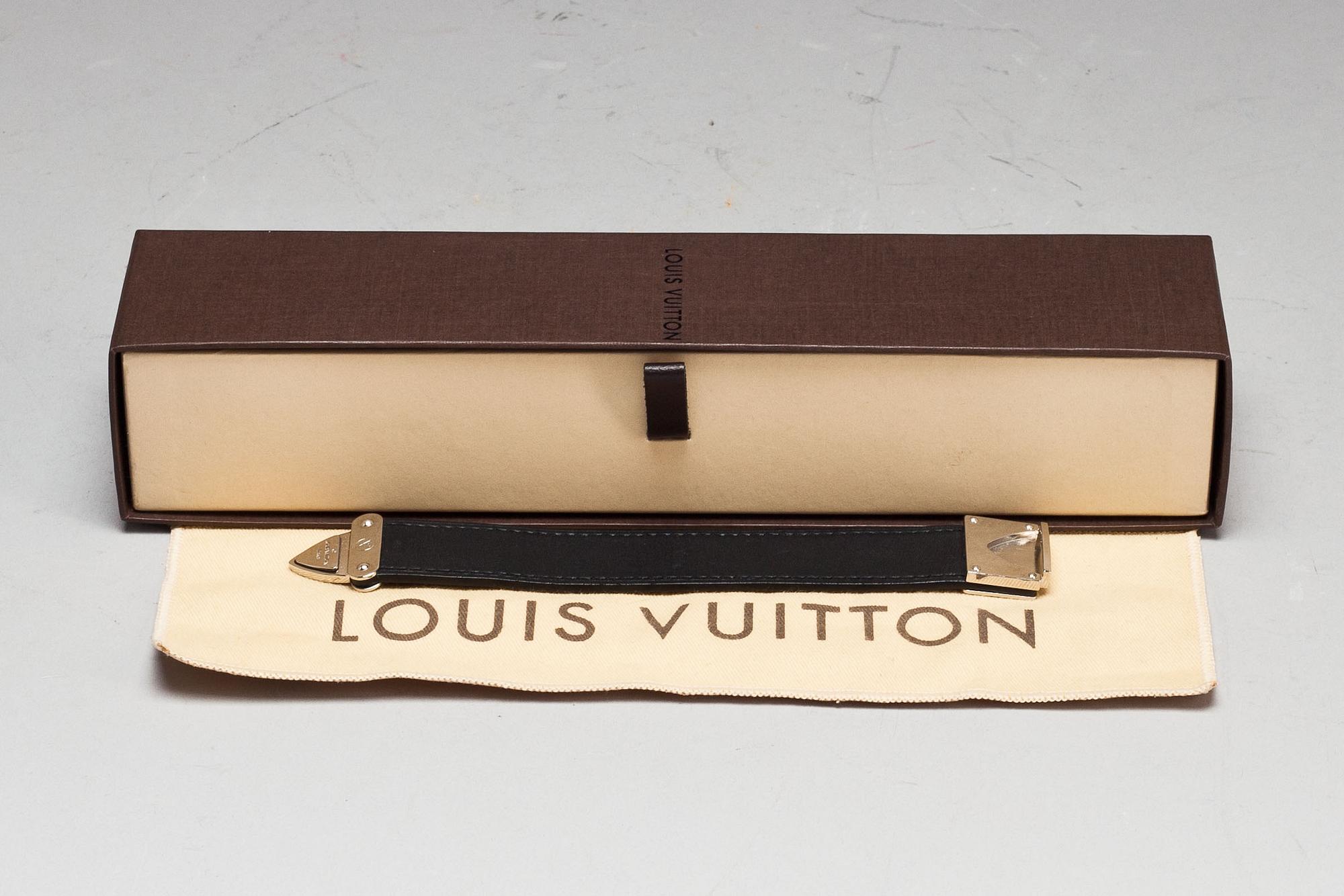 ARMBAND, Louis Vuitton, Paris.