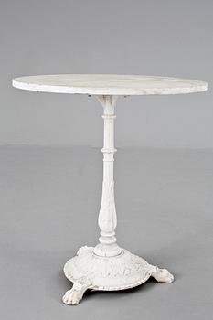 PARKBÄNK SAMT BORD, Byarum. 1900-talets andra hälft.