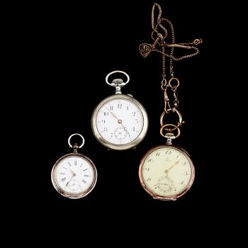 FICKUR, 3 st, bla silver och Omega, tidigt 1900-tal.
