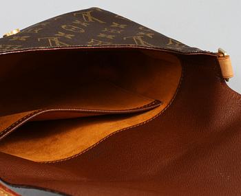 VÄSKA, "Musette Tango", Louis Vuitton.