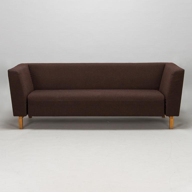 A 21st century 'Gap Lounge' sofa by Swedese.