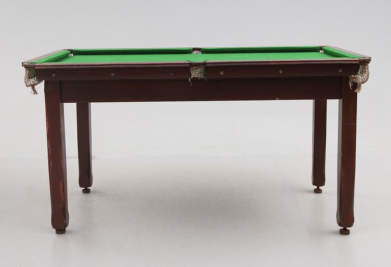 CARAMBOLEBORD, 1900-talets första hälft.