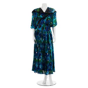 731. YVES SAINT LAURENT, a blue and green velvet dress.