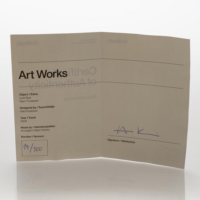 Harri Koskinen, veistos, lasia, signeerattu ja numeroitu, Harri Koskinen, Iittala 2009, 14/100.