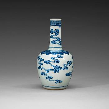 609. A blue and white vase, 20th Century.