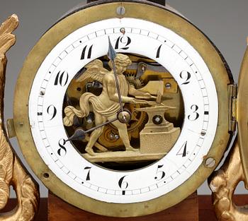 BORDSPENDYL, empire, Österrike-Ungern, 1800-talets första hälft.