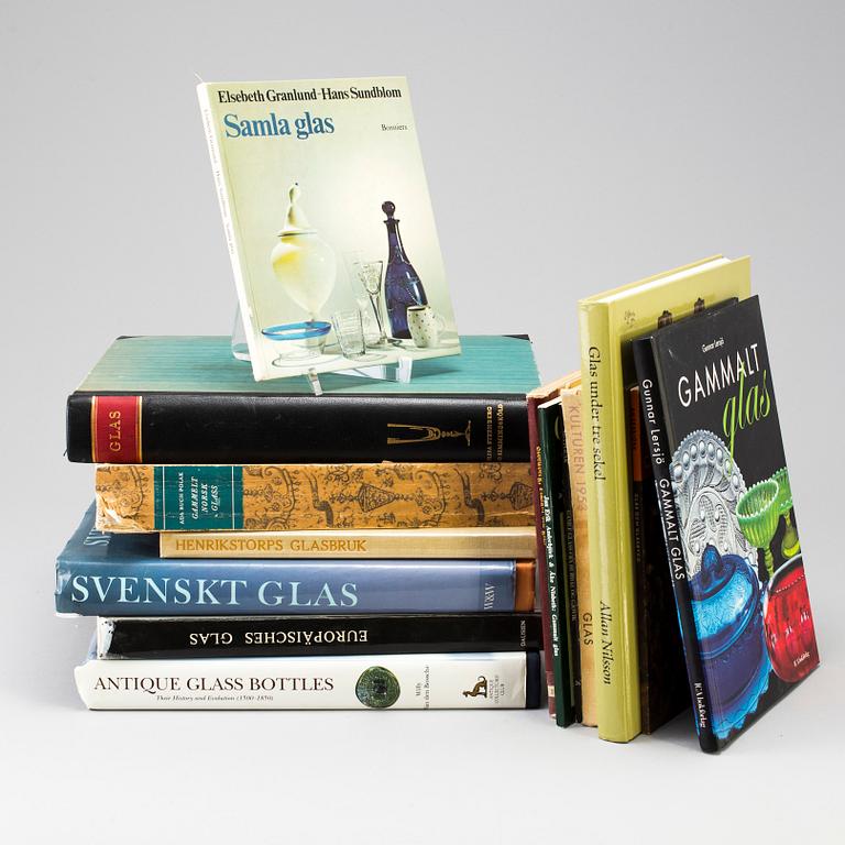a lot of books about swedish and norwegian glass, including "Svenskt glas", Jan Brunius, Elisa Steeberg, 1995.