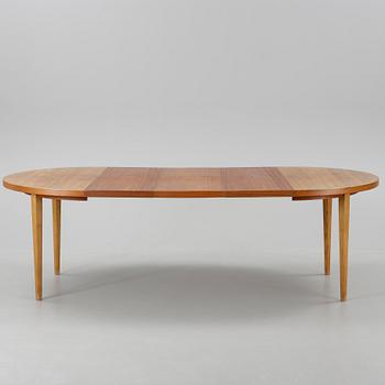 MATBORD, med tre iläggsskivor. Niels O Møller, J L Møller, Danmark, 1960-tal.