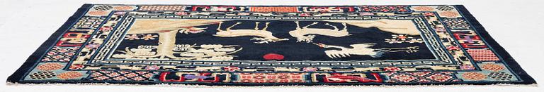 Carpet, China, approx. 124 x 205 cm.