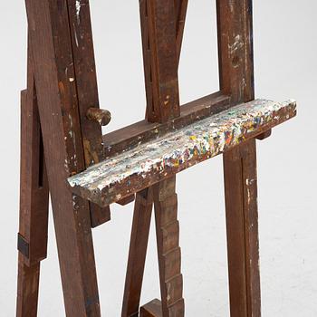 A studio easel, Wilhelm Becker AB, Stockholm, circa 1900.
