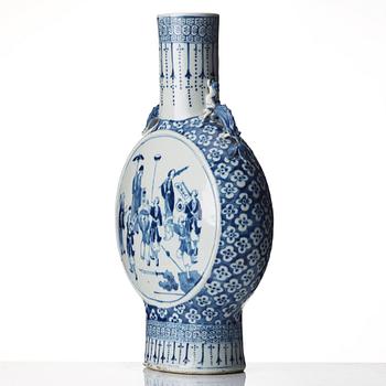 A blue and white moon vase, Qing dynasty, 19th Century.