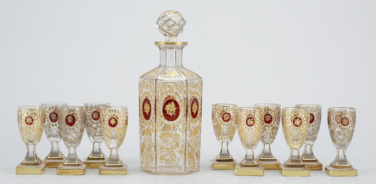 KARAFF med 11 GLAS, troligen Moser Karlsbad, 1800-tal.