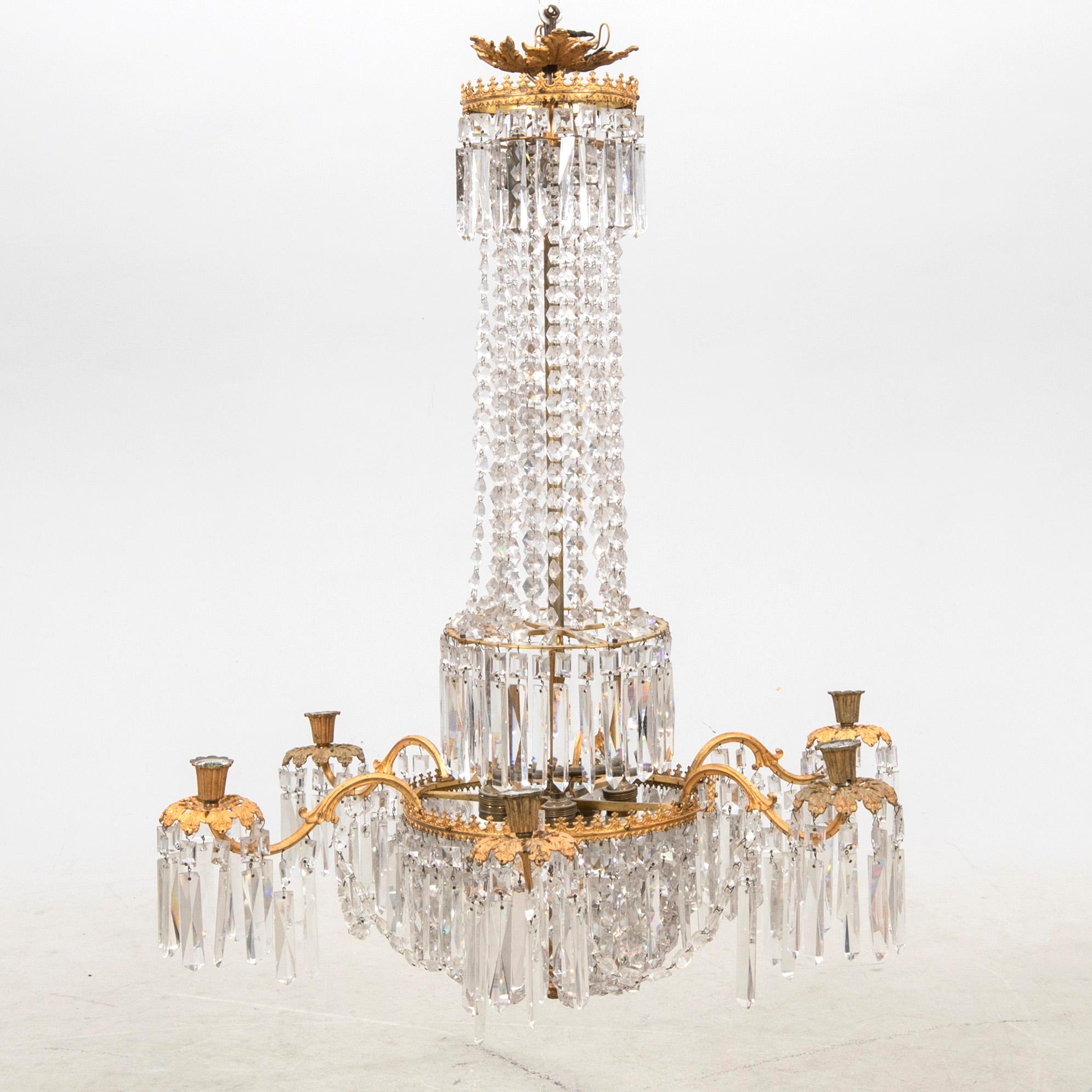 A chandelier around 1900.