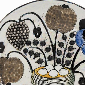Birger Kaipiainen, a decorative ceramic plate, signed Kaipiainen Arabia.