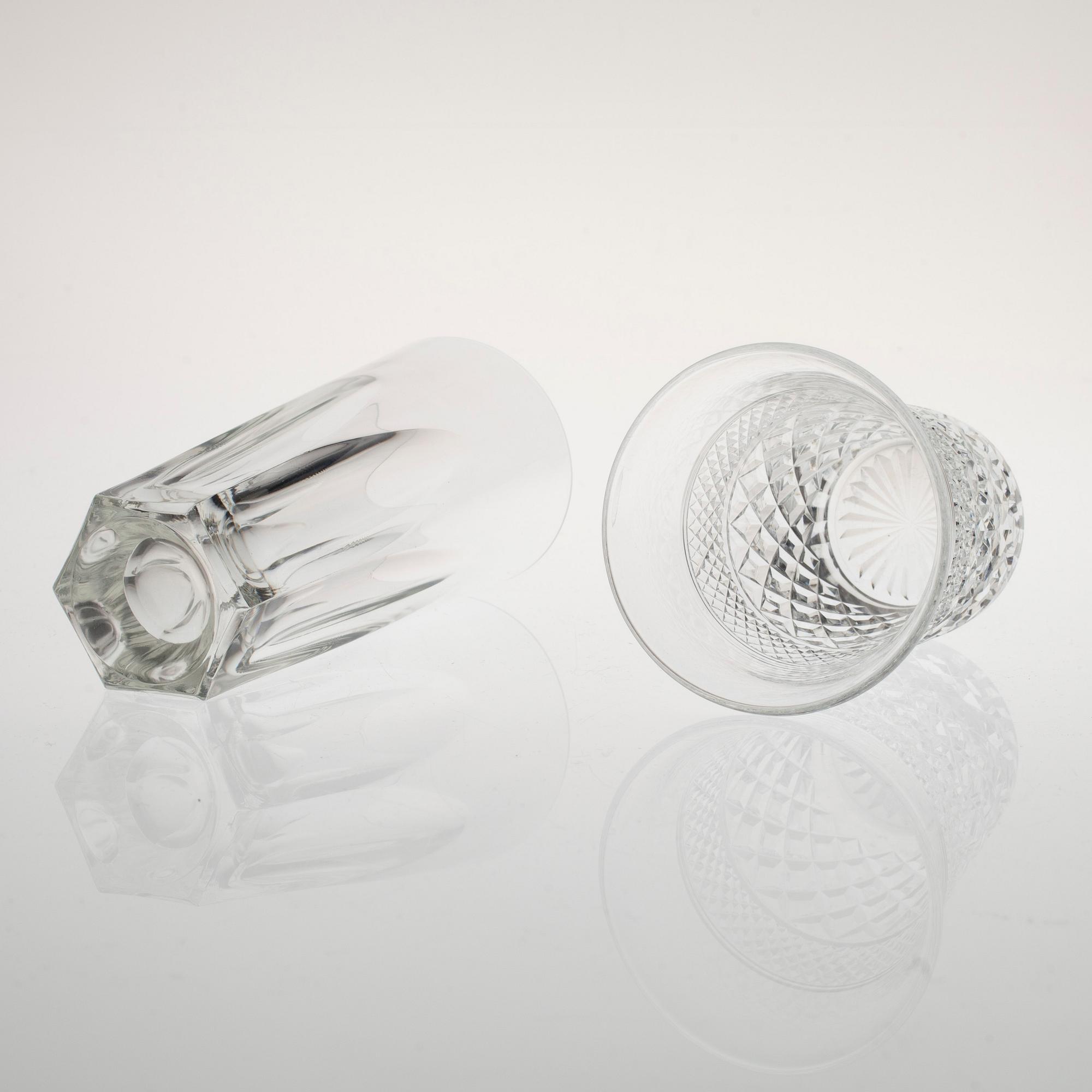 DRICKSGLAS, 9 + 16 st, 1900-talets senare hälft.