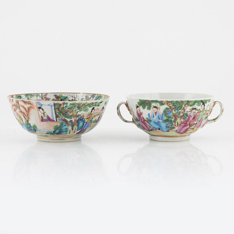 13 Chinese porcelain pieces, 19th/20th century.