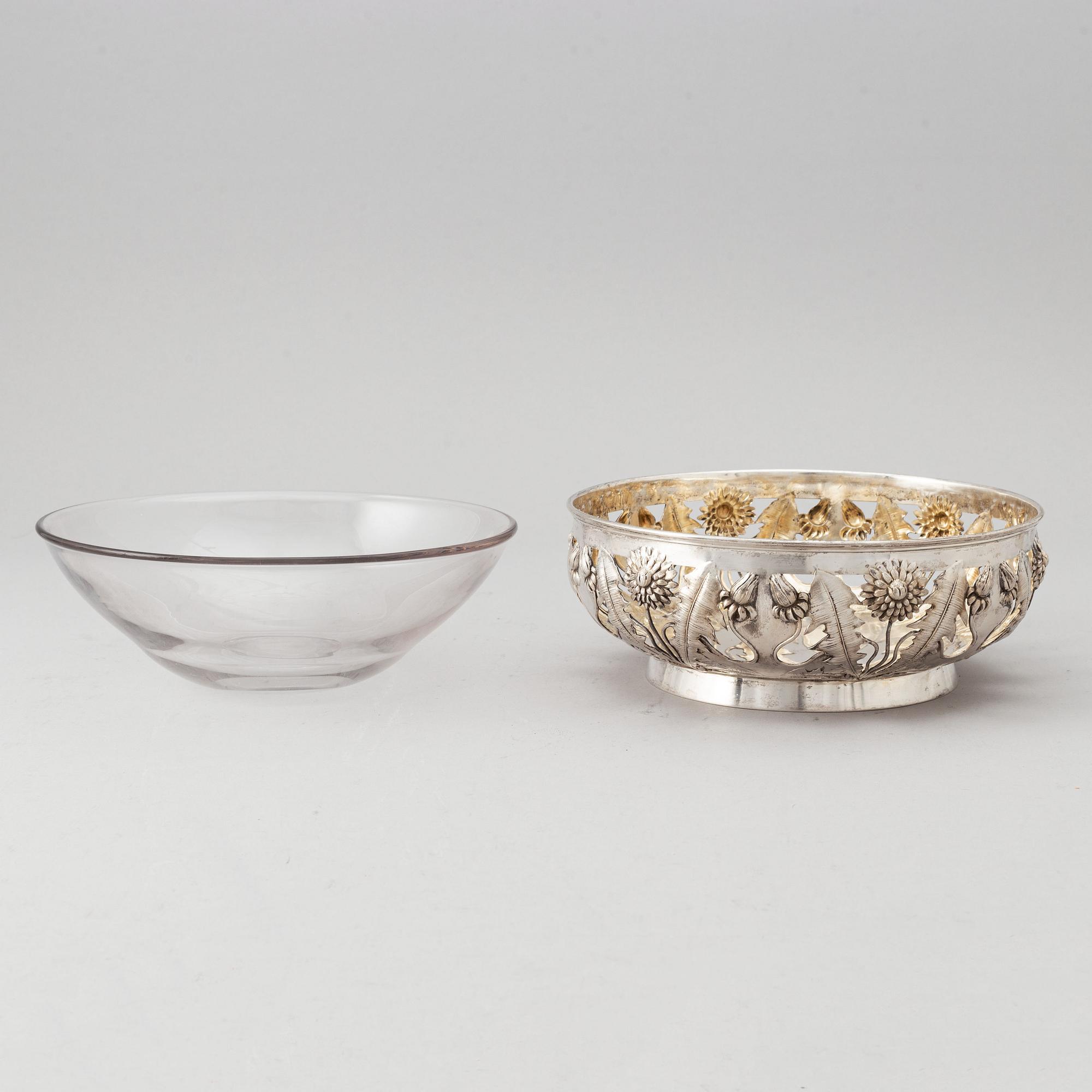 A Swedish Art Nouveau silver bowl, mark of Gustaf Möllenborg, Stockholm 1901.