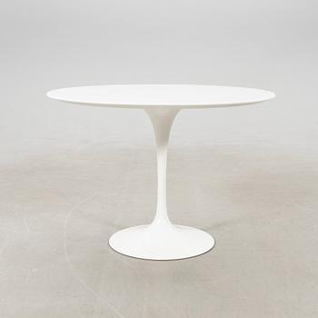 Eero Saarinen, "Tulip" table, Knoll studio, late 20th/early 21st century.