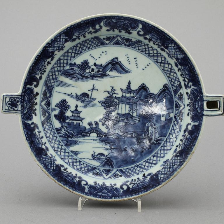 VÄRMEFAT, porslin, Kina, 1700/1800-tal.