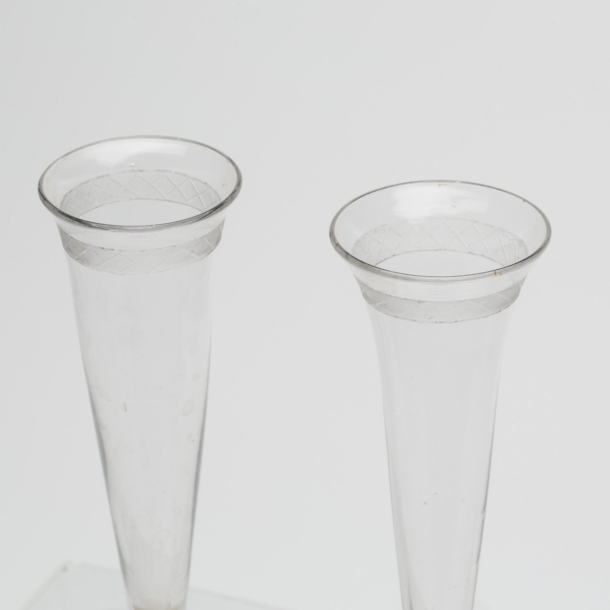 CHAMPANGESTRUTAR, ett par. sengustavianska. Omkring 1800.