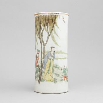 A chinese brush pot, 20th Century.