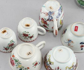 KOPPAR, 11 st, porslin, Kina, 1700/1800-tal.