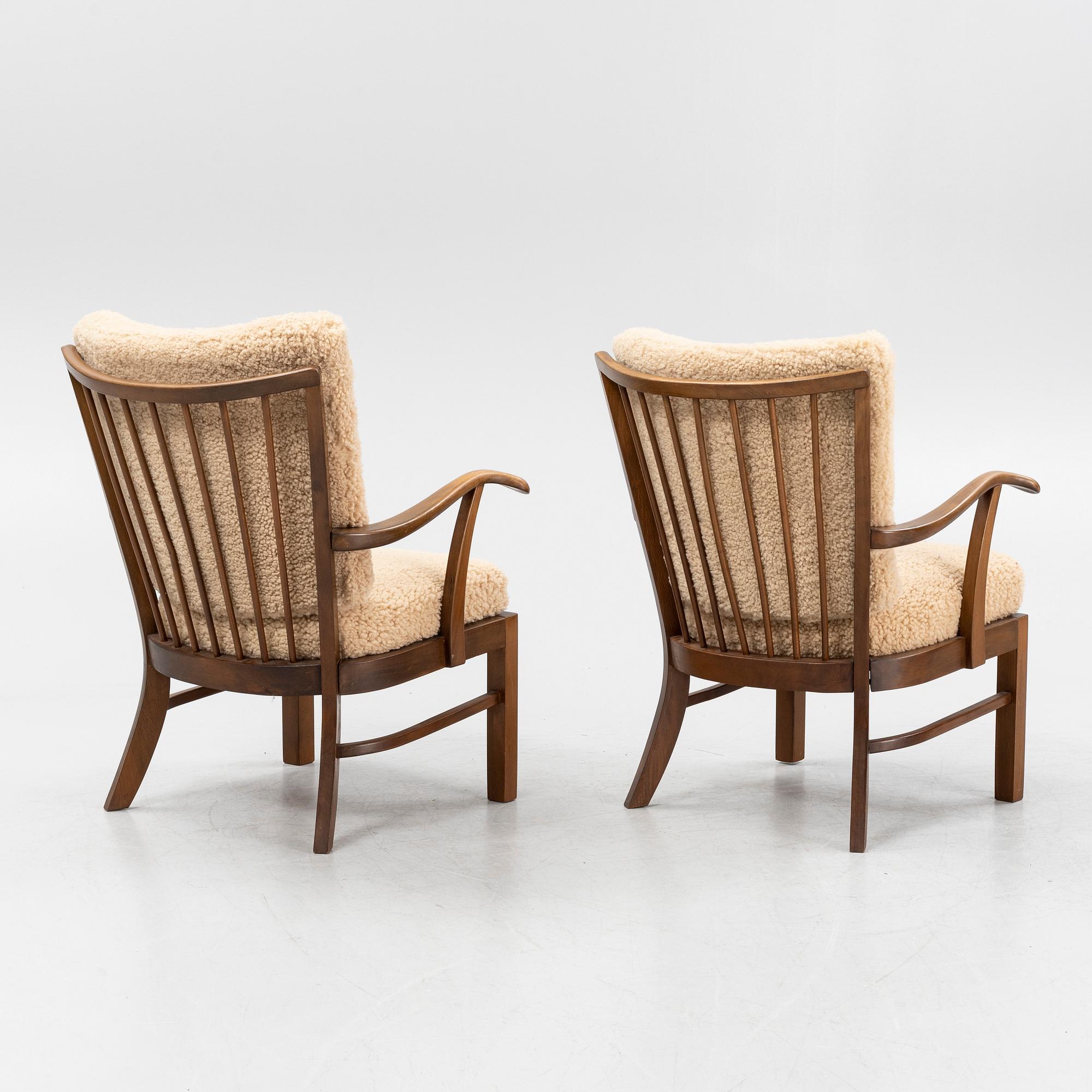 Thyge Hvass, karmstolar, ett par, Fritz Hansen, Danmark, 1940-tal.