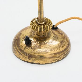 A mid 20th century table lamp, manufacturer Sähkö Oy.