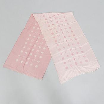Louis Vuitton, scarf.