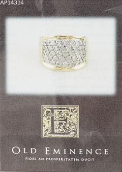 RING, 14K guld, briljantslipade diamanter 43 st, tot. ca 1,50 ct. Vikt 5,57 g. Intyg.